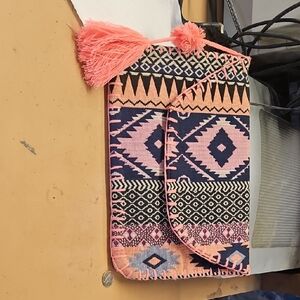 Pink & Navy Patterned Tassel Clutch Wristlet